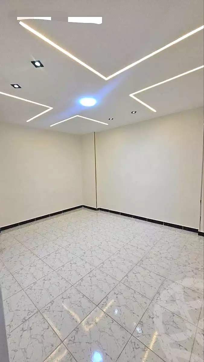 https://aqarmap.com.eg/ar/listing/7024260-for-sale-alexandria-miami-mohammed-ibn-saed-st