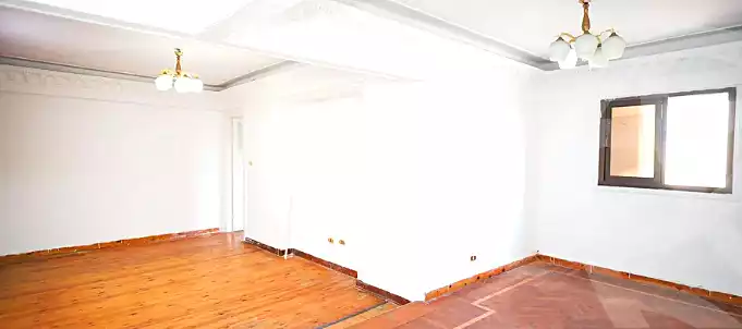 https://aqarmap.com.eg/ar/listing/7024371-for-sale-alexandria-moharram-bey