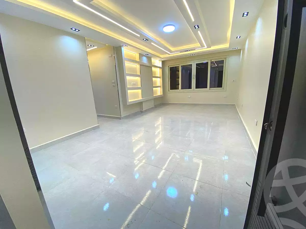 https://aqarmap.com.eg/ar/listing/7024412-for-sale-cairo-el-haram-shareaa-khatem-el-morsalen