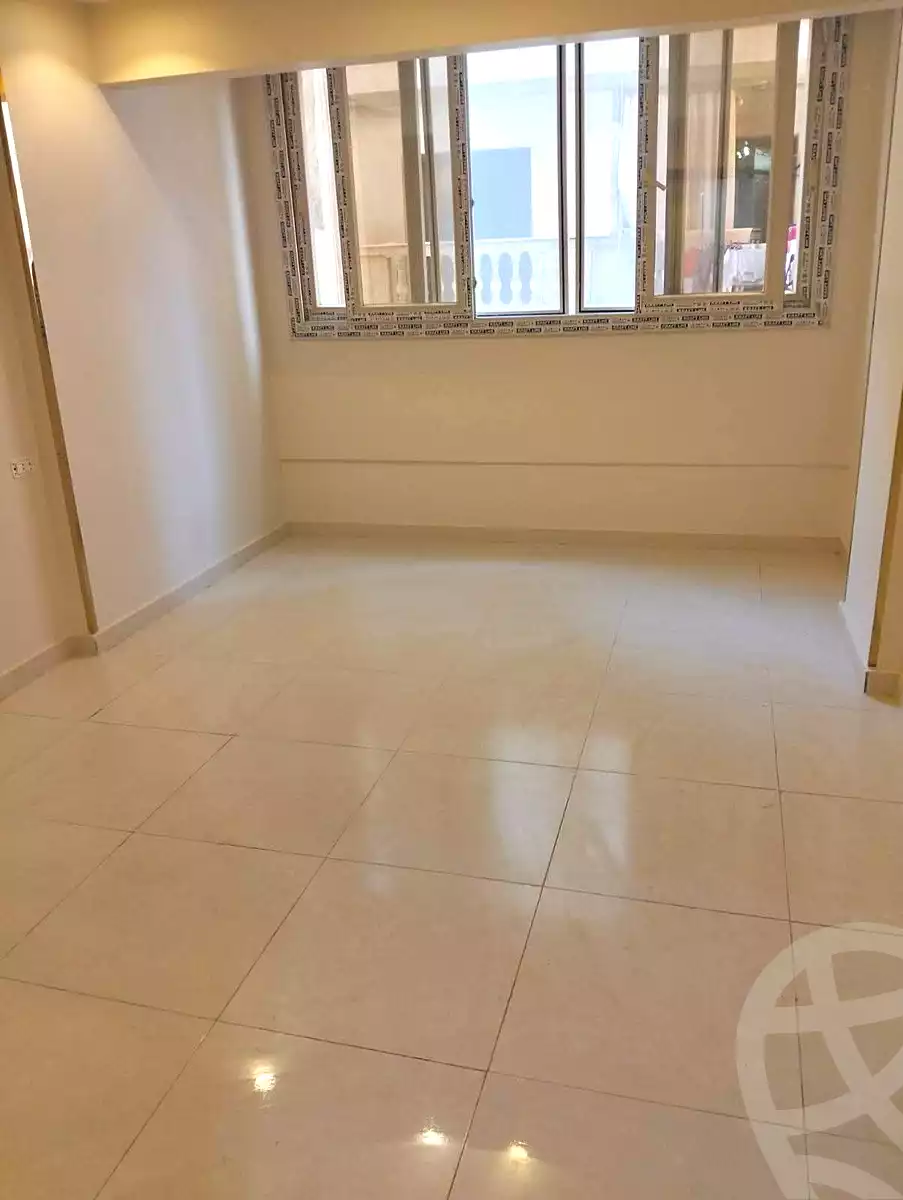https://aqarmap.com.eg/ar/listing/7024441-for-sale-alexandria-el-asafra-l-sfr-bhry