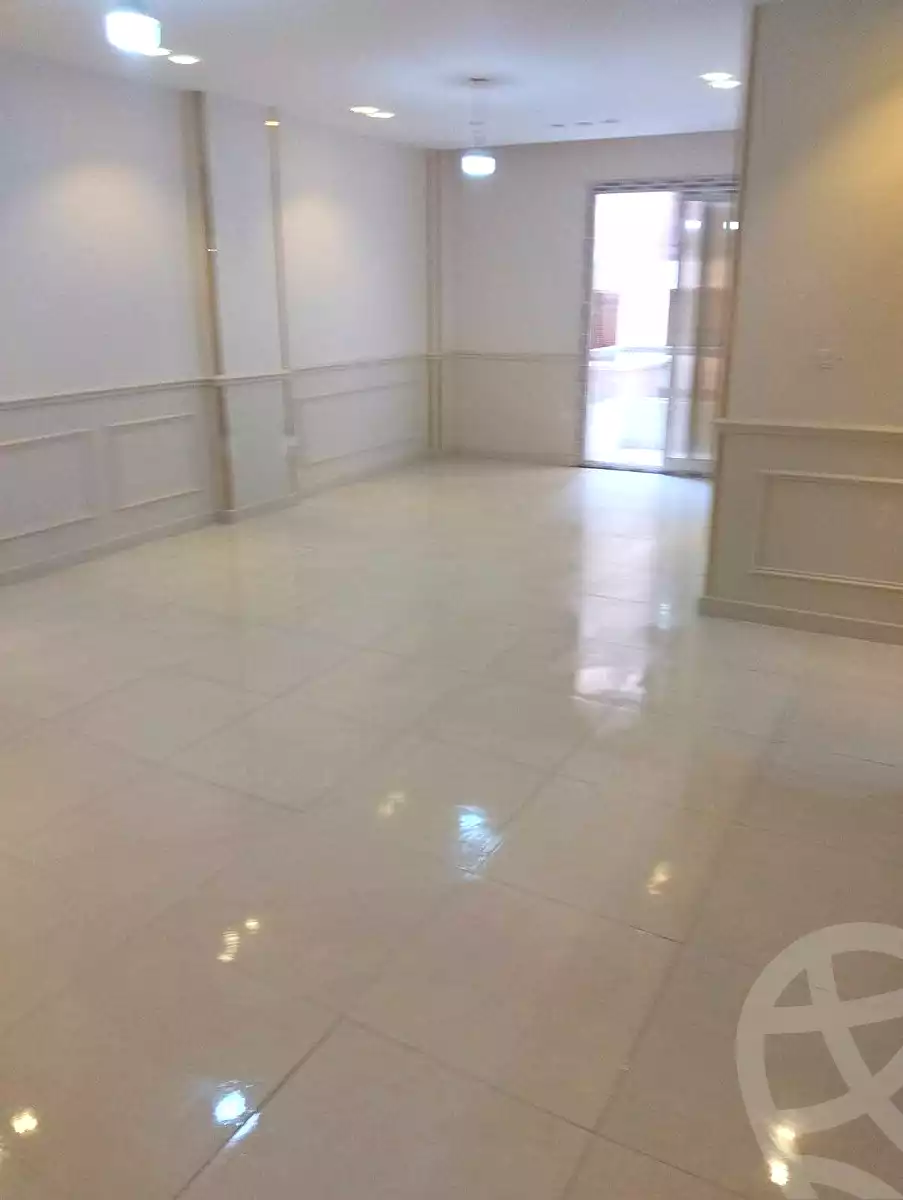 https://aqarmap.com.eg/ar/listing/7024441-for-sale-alexandria-el-asafra-l-sfr-bhry