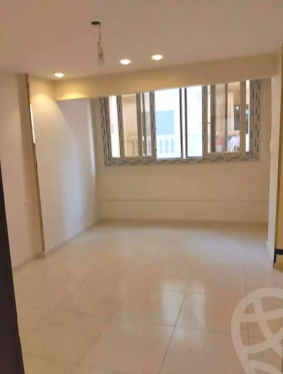 https://aqarmap.com.eg/en/listing/7024464-for-sale-alexandria-el-asafra-l-sfr-bhry