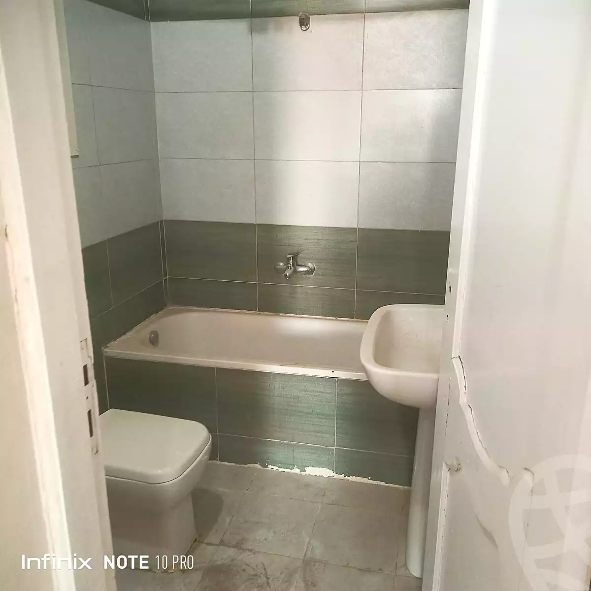 https://aqarmap.com.eg/ar/listing/7024587-for-rent-cairo-helwan-hadayek-helwan