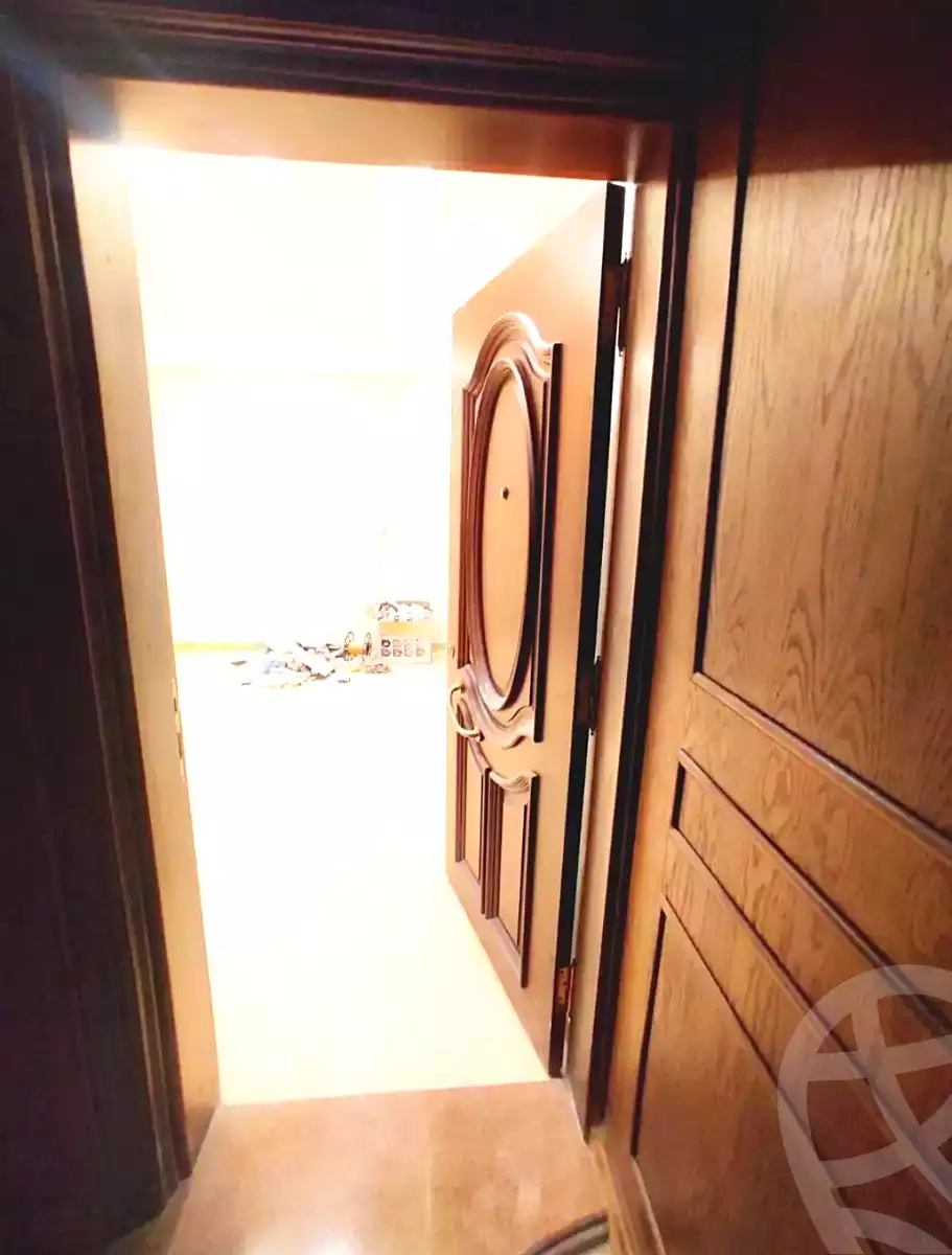 https://aqarmap.com.eg/ar/listing/7024596-for-sale-alexandria-sydy-bshr-sydy-bshr-bhry-khalil-hamada-st