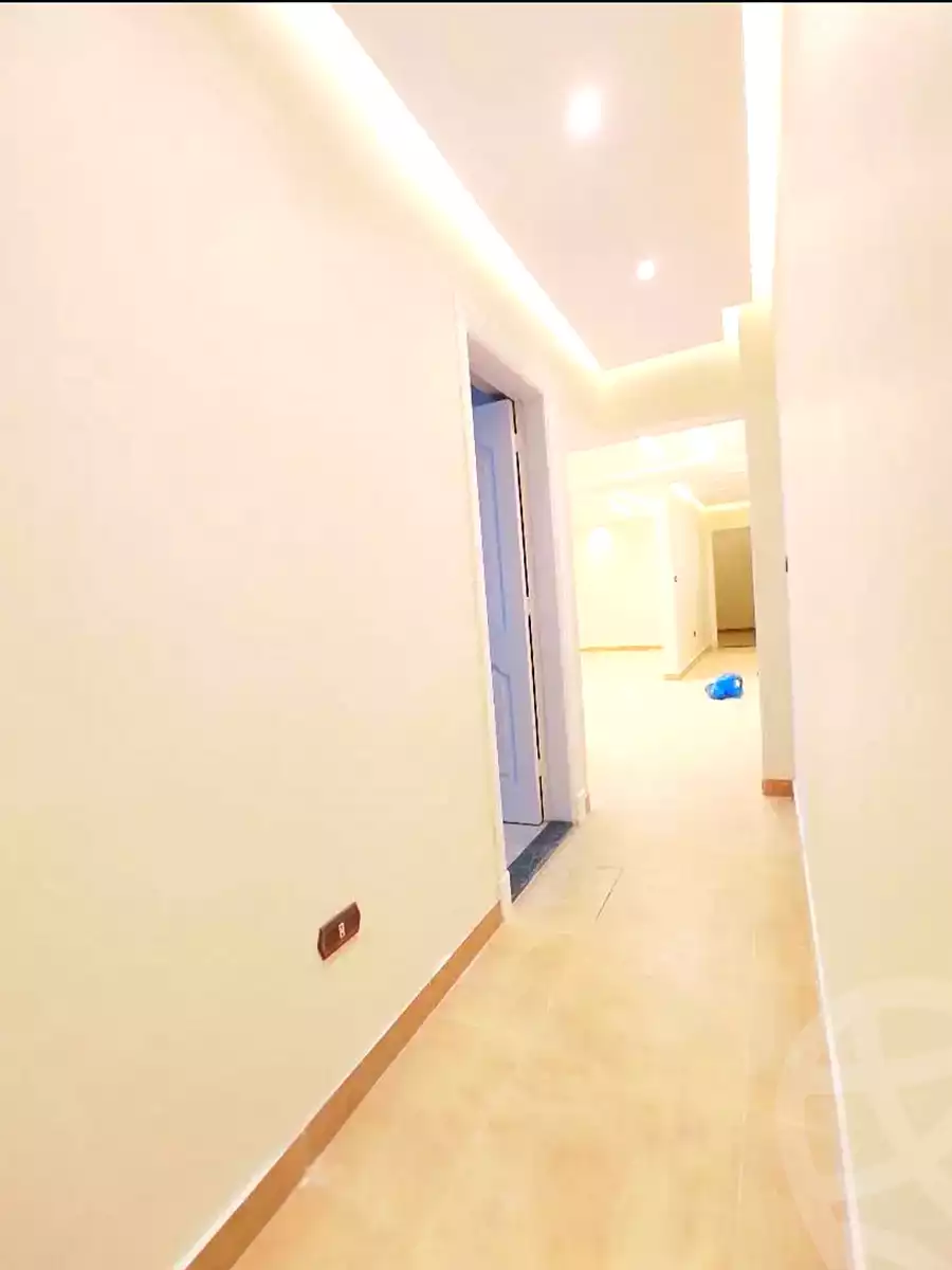 https://aqarmap.com.eg/ar/listing/7024596-for-sale-alexandria-sydy-bshr-sydy-bshr-bhry-khalil-hamada-st