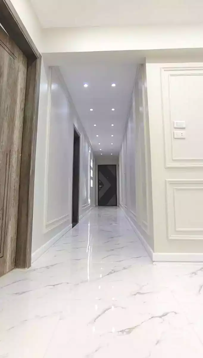 https://aqarmap.com.eg/ar/listing/7025476-for-sale-alexandria-al-agamy-el-hanouvel