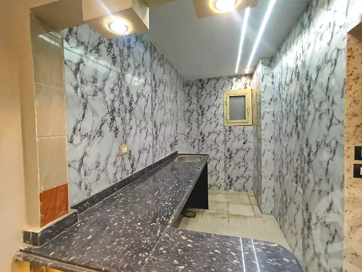 https://aqarmap.com.eg/ar/listing/7025592-for-sale-alexandria-alexandria-marsa-matrouh-rd