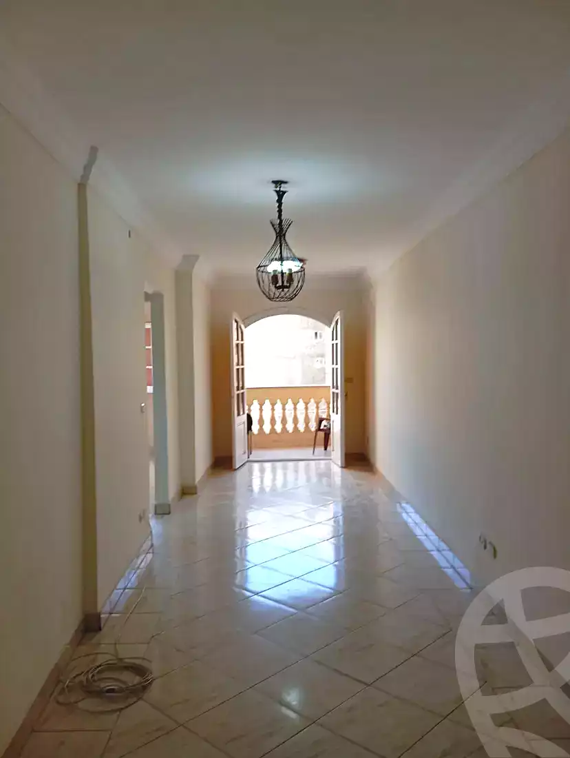 https://aqarmap.com.eg/ar/listing/7026167-for-sale-alexandria-sydy-bshr-sydy-bshr-bhry-shr-khld-bn-lwlyd