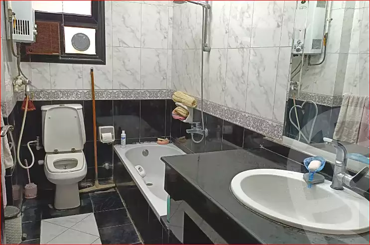 https://aqarmap.com.eg/en/listing/7026664-for-sale-cairo-helwan-rostom-st
