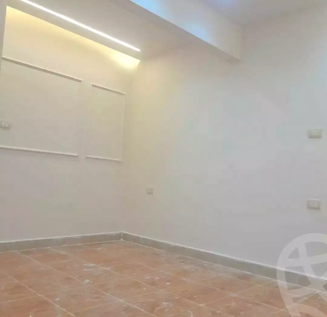 https://aqarmap.com.eg/ar/listing/7026728-for-sale-alexandria-al-agamy-lbytsh-bianchiii
