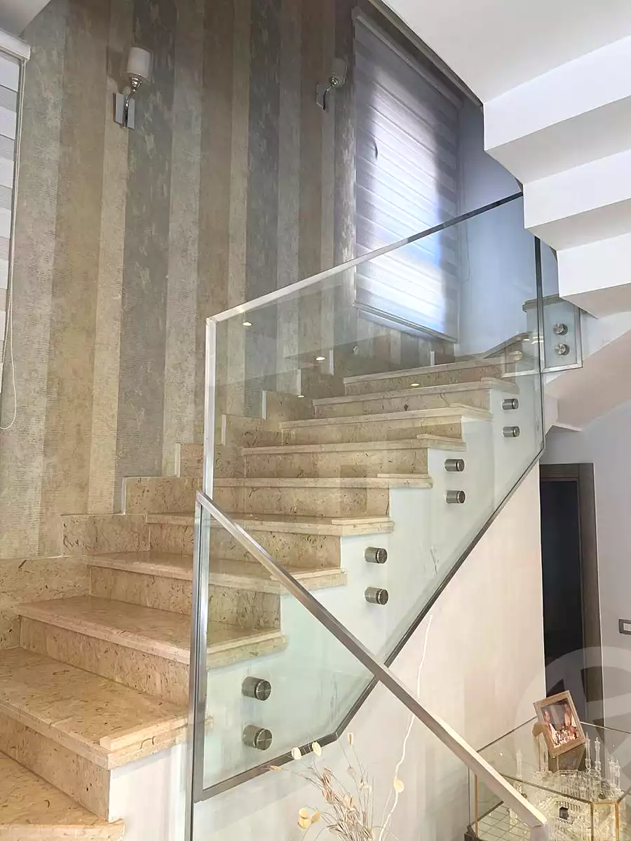 فيلا بـ٤ غرف نوم في فيلدج جاردن قطامية، صورة ٦ من ١٢