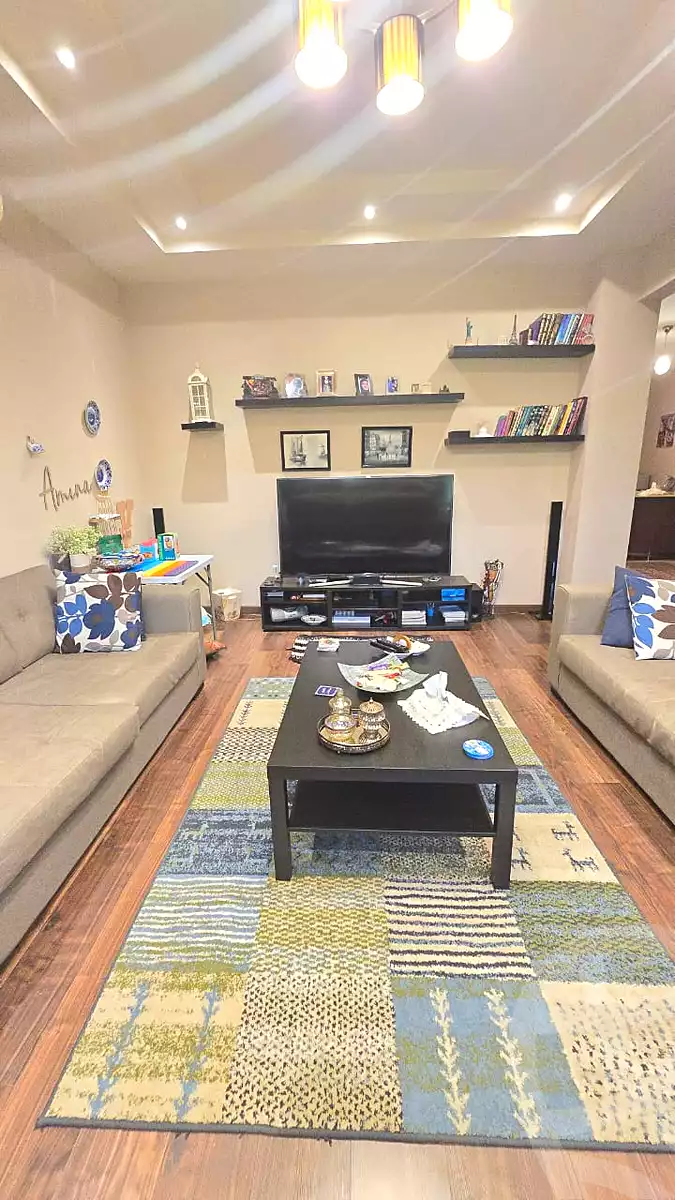 https://aqarmap.com.eg/ar/listing/7027320-for-sale-cairo-new-cairo-compounds-les-rois