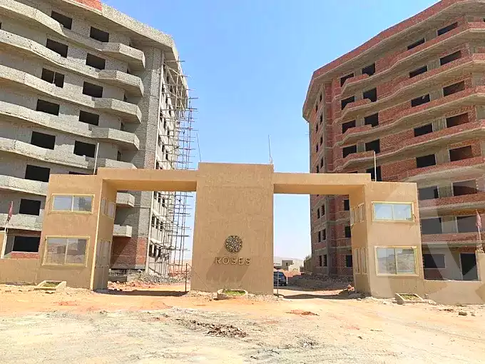 https://aqarmap.com.eg/ar/listing/7027410-for-sale-cairo-new-administrative-capital-r8-roses