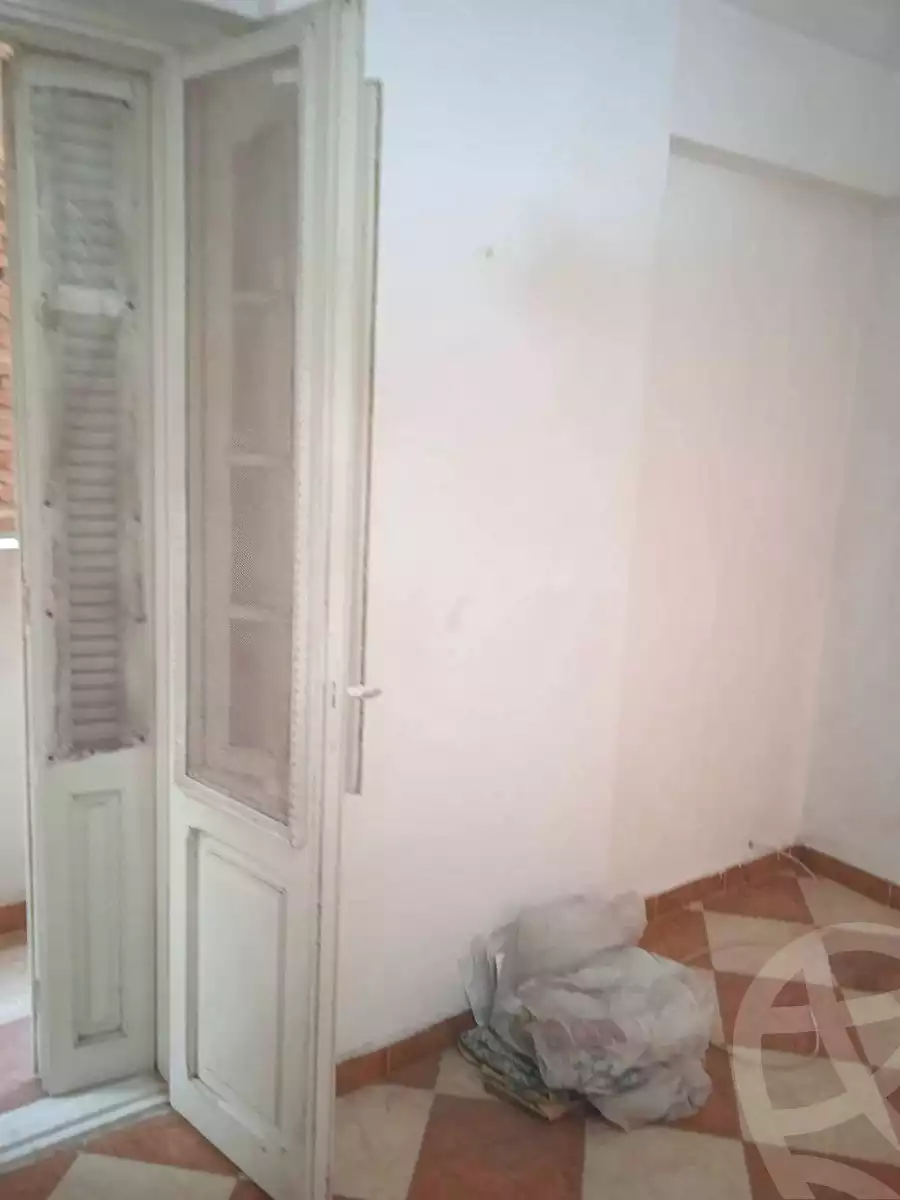 https://aqarmap.com.eg/ar/listing/7028370-for-sale-alexandria-moharram-bey-el-rasafa-st
