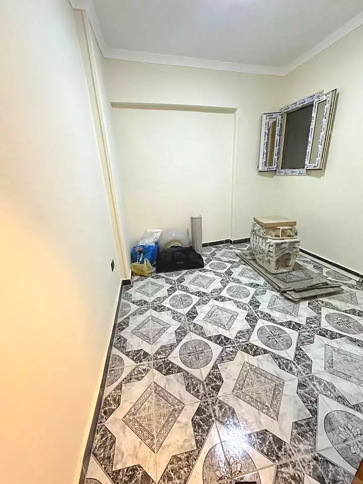 https://aqarmap.com.eg/ar/listing/7028460-for-sale-alexandria-lsywf-lsywf-bhry-abd-el-salam-aref-st