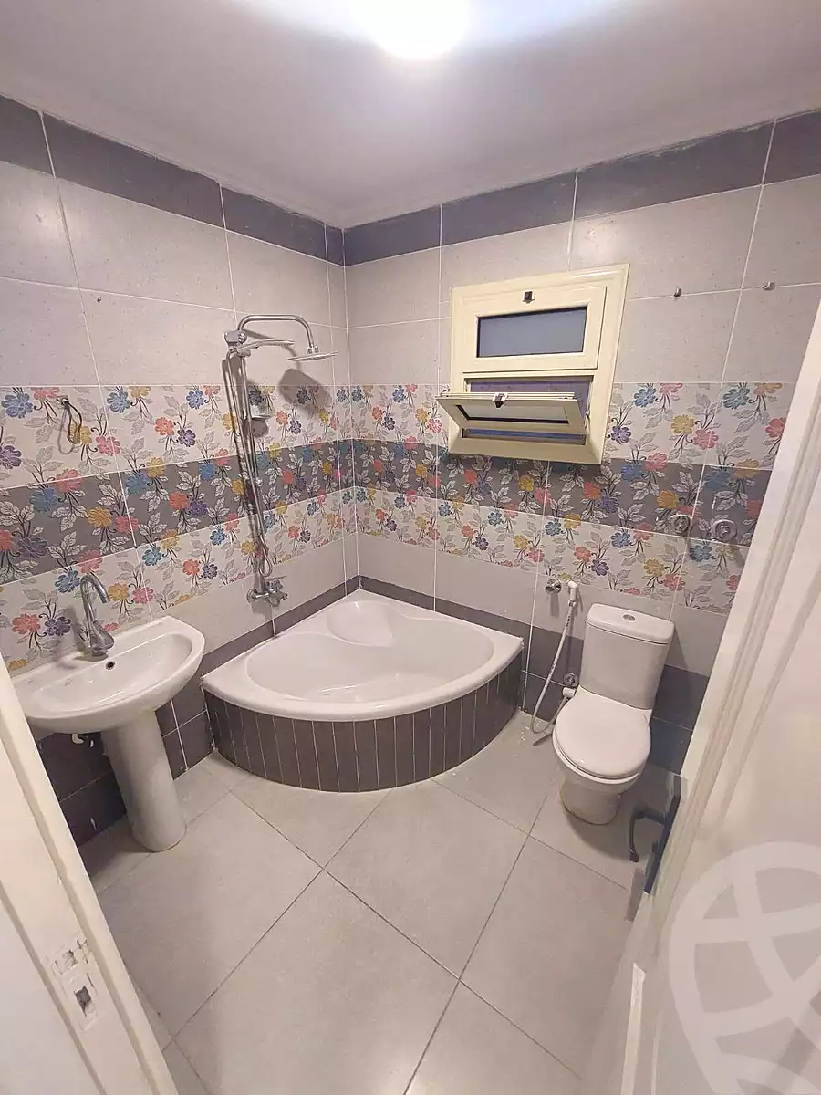 https://aqarmap.com.eg/ar/listing/7028506-for-rent-alexandria-sydy-bshr-sydy-bshr-bhry-abd-el-salam-aref-st