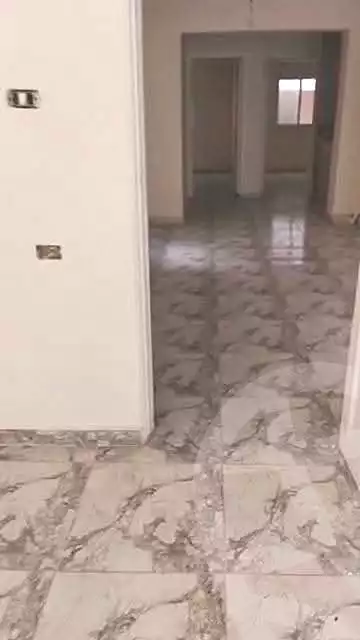 https://aqarmap.com.eg/ar/listing/7028698-for-sale-alexandria-al-agamy-el-hanouvel-el-zahraa-city-st