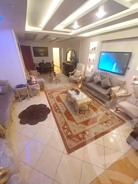 https://aqarmap.com.eg/ar/listing/7029073-for-sale-alexandria-sydy-bshr-sydy-bshr-bhry-shr-mhmwd-l-yswy