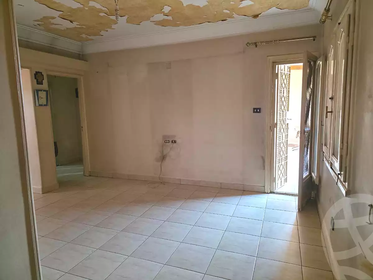 https://aqarmap.com.eg/en/listing/7029276-for-sale-cairo-helwan-el-shareaa-el-sharby-st