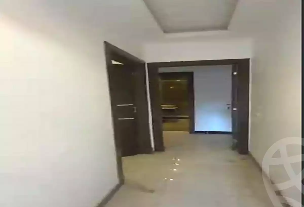 https://aqarmap.com.eg/en/listing/7029434-for-sale-cairo-new-administrative-capital-r7-la-capitale