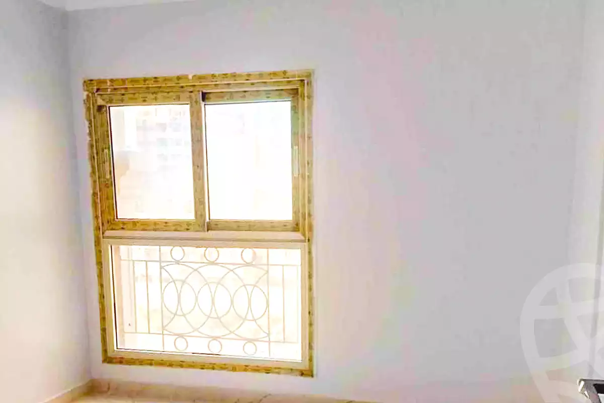 https://aqarmap.com.eg/ar/listing/7029423-for-sale-alexandria-lsywf-gamila-city-compound