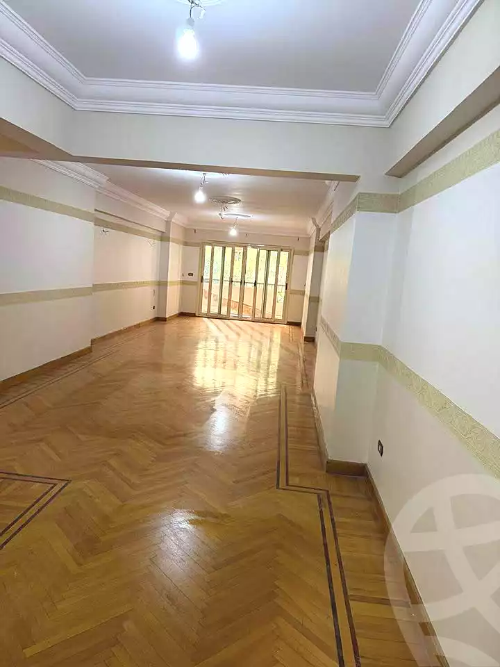https://aqarmap.com.eg/en/listing/7030144-for-sale-alexandria-ganaklis