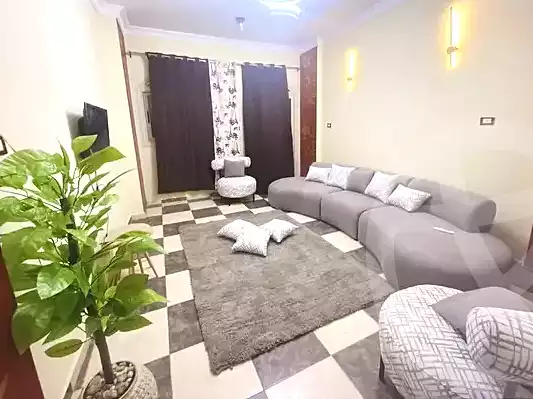 https://aqarmap.com.eg/ar/listing/7030452-for-rent-sharqia-zagazig-zagazig-city-ghasham-rd