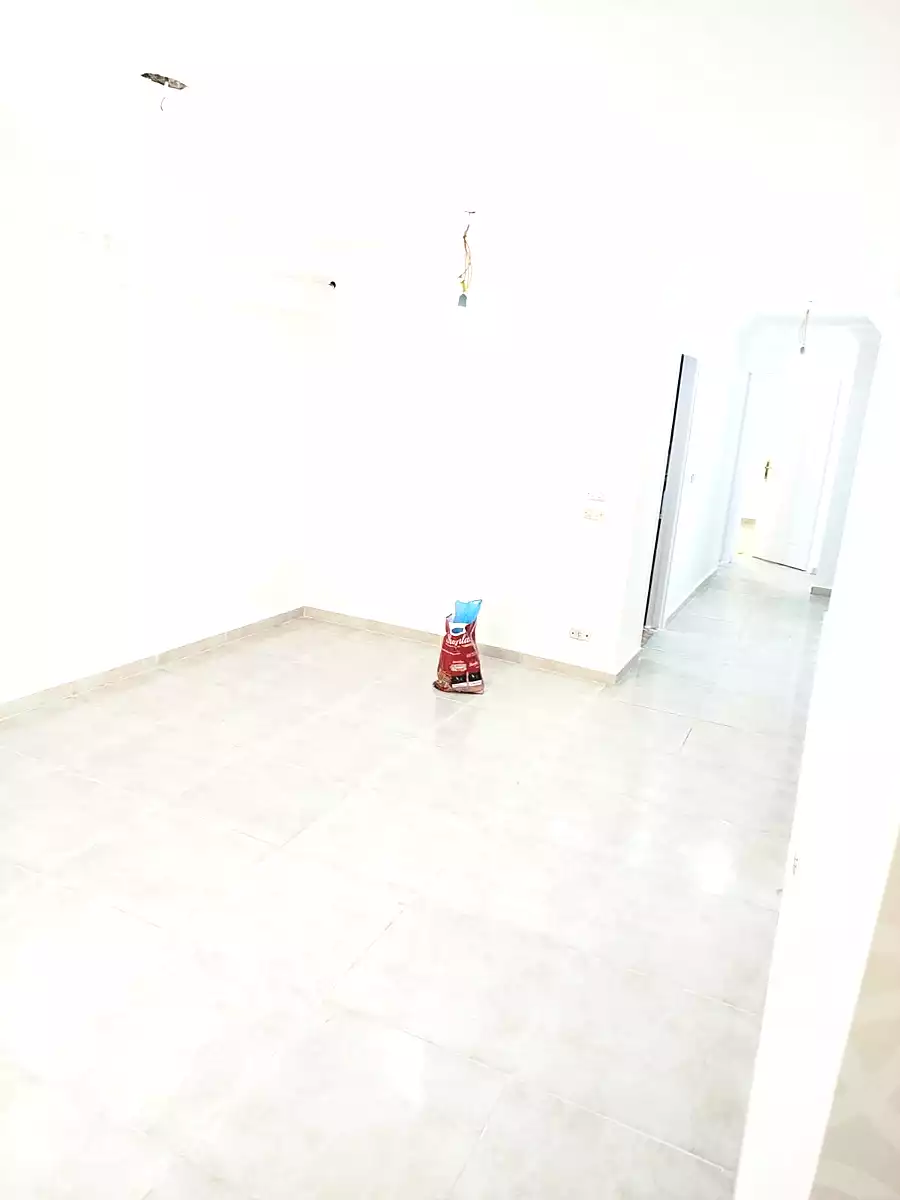 https://aqarmap.com.eg/ar/listing/7030639-for-rent-alexandria-ibrahimia-abou-quer-st