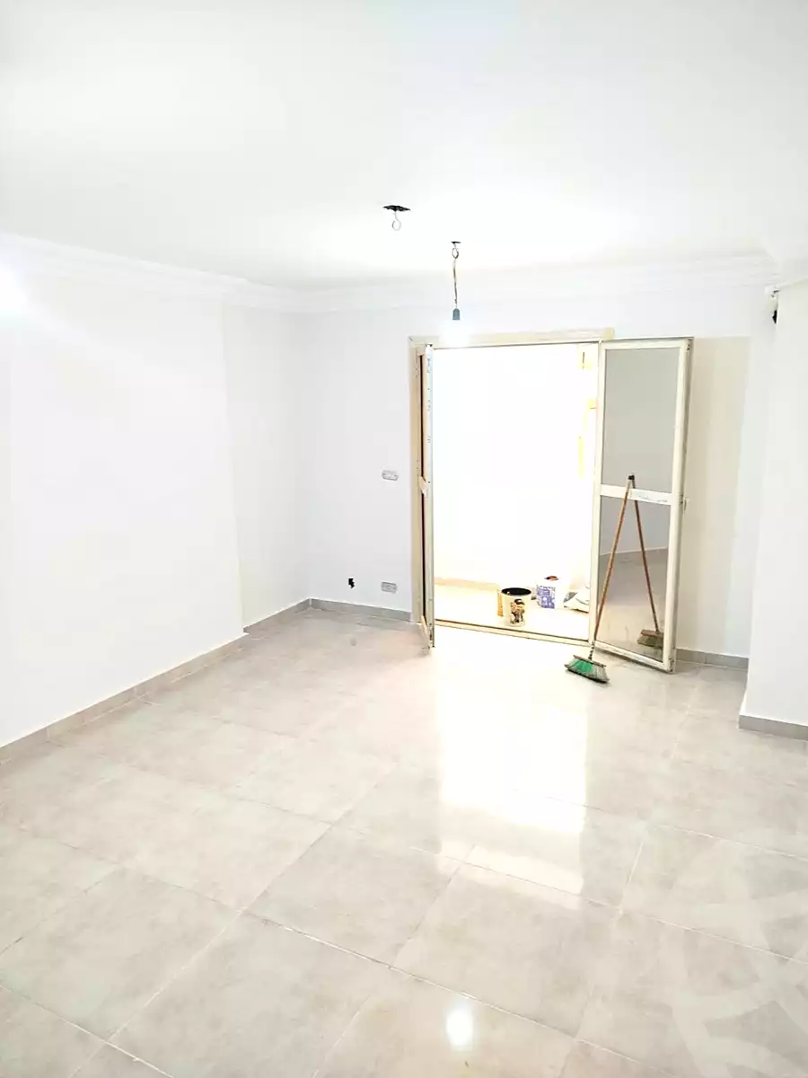 https://aqarmap.com.eg/ar/listing/7030639-for-rent-alexandria-ibrahimia-abou-quer-st