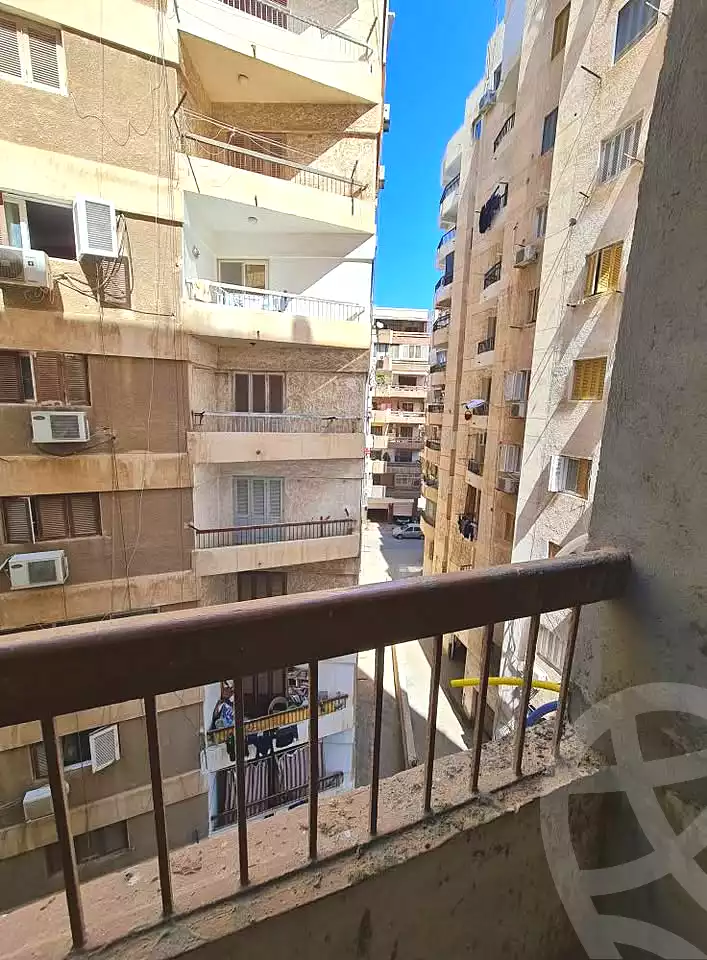https://aqarmap.com.eg/ar/listing/7030873-for-sale-alexandria-smouha-tqsym-lqdh