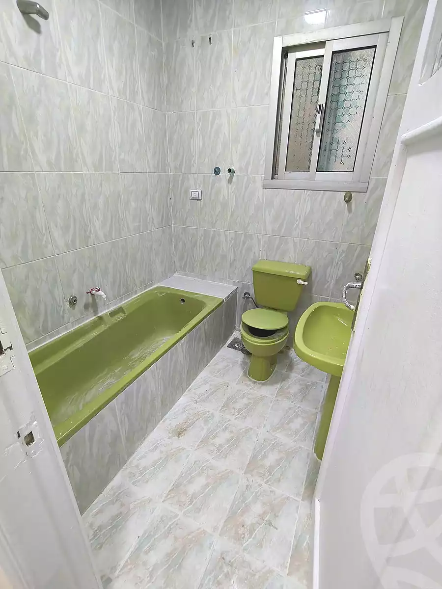 https://aqarmap.com.eg/en/listing/7030918-for-sale-alexandria-al-agamy-shataa-el-nakheel