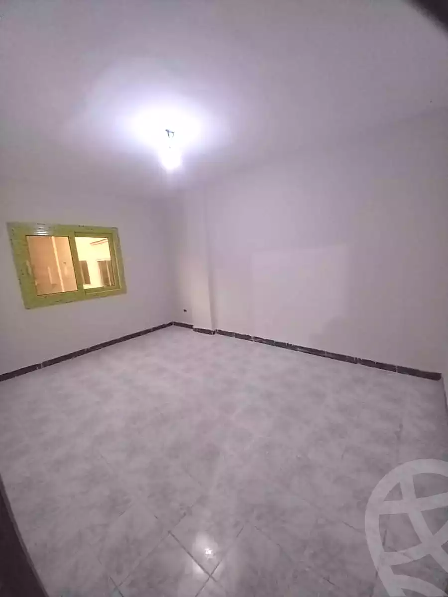 https://aqarmap.com.eg/ar/listing/7031084-for-sale-alexandria-al-agamy-lbytsh