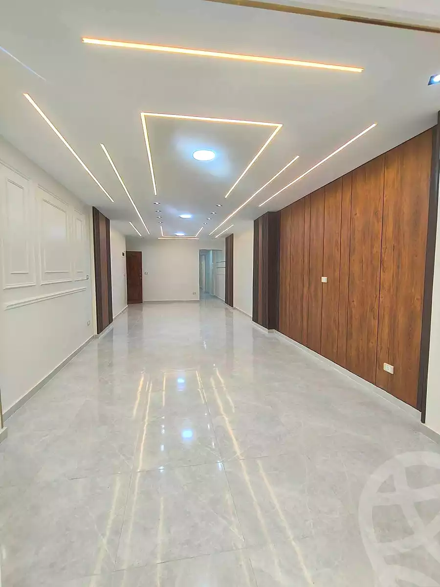 https://aqarmap.com.eg/ar/listing/7032135-for-sale-alexandria-sydy-bshr