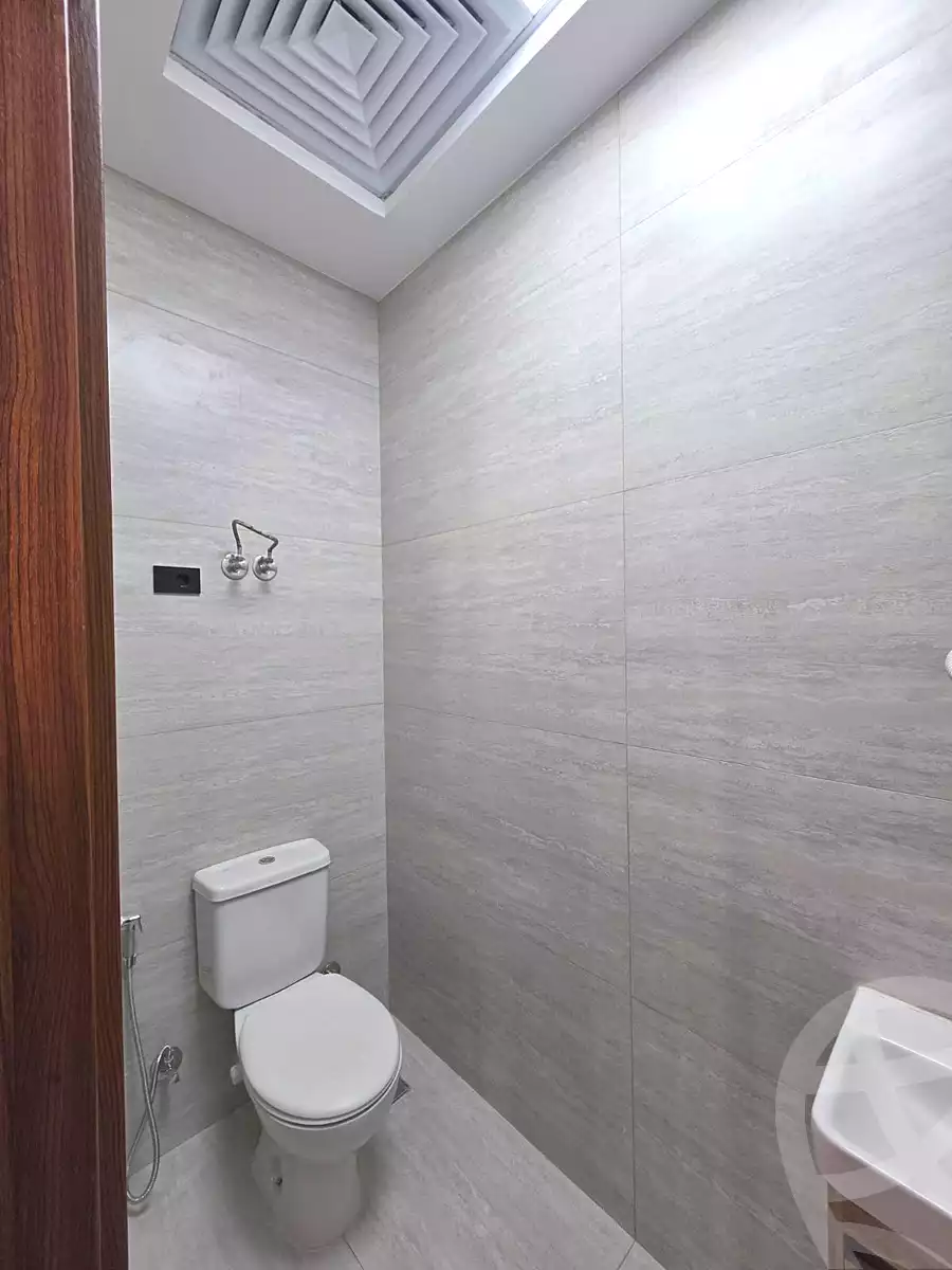 https://aqarmap.com.eg/ar/listing/7032299-for-rent-cairo-new-cairo-compounds-district-5-d-park-district-5-compound-marakez