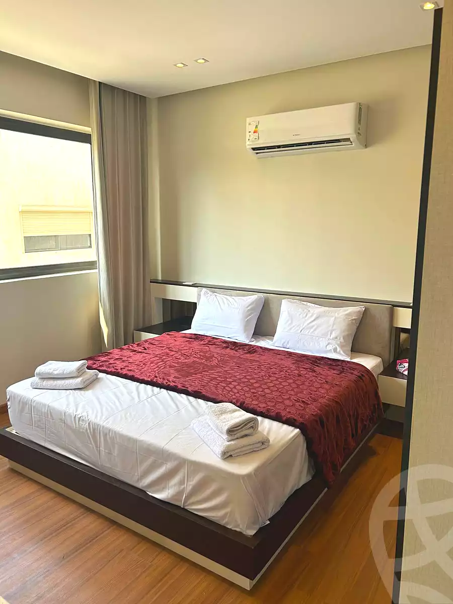 https://aqarmap.com.eg/en/listing/7032370-for-rent-cairo-new-cairo-compounds-lakeview-residence