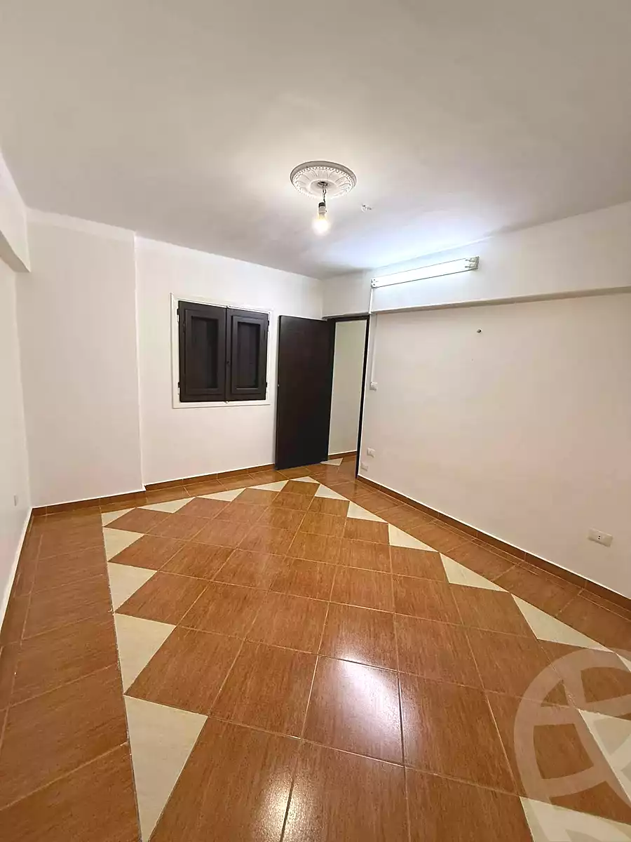 https://aqarmap.com.eg/en/listing/7032487-for-sale-alexandria-el-asafra-l-sfr-bhry