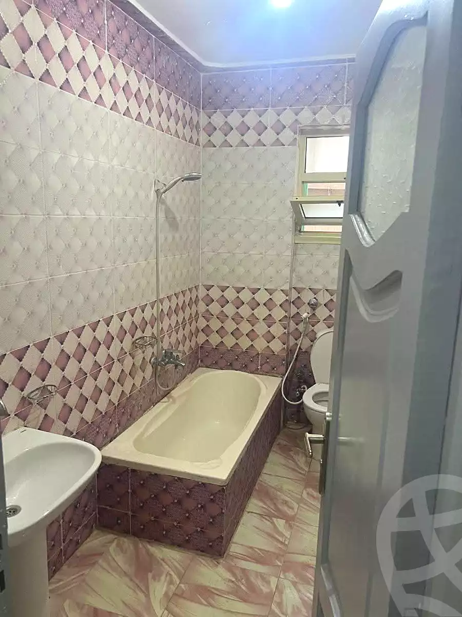 https://aqarmap.com.eg/ar/listing/7032657-for-sale-alexandria-al-agamy-lbytsh-bianchiii-street-11