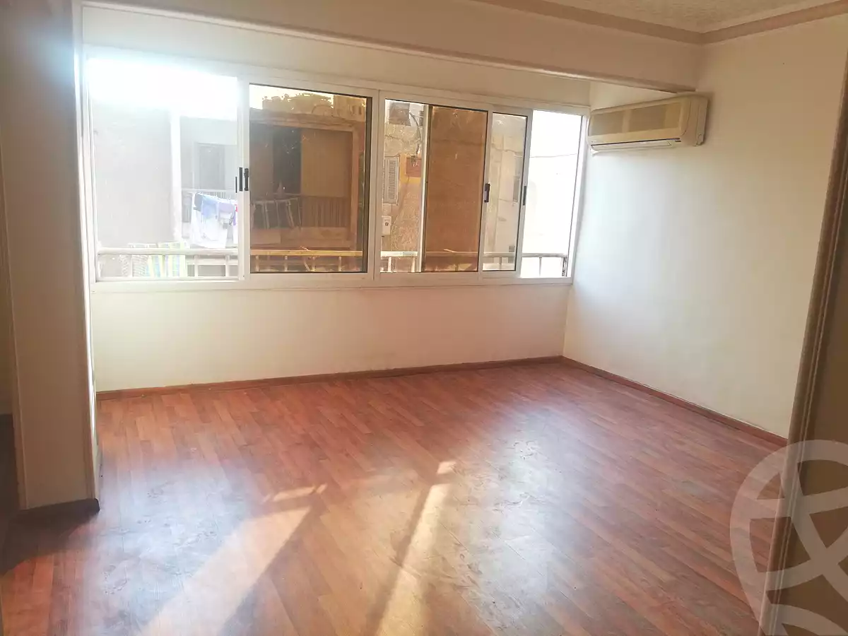 https://aqarmap.com.eg/en/listing/7032840-for-sale-cairo-manial-abd-el-rahman-el-barqoqi-st