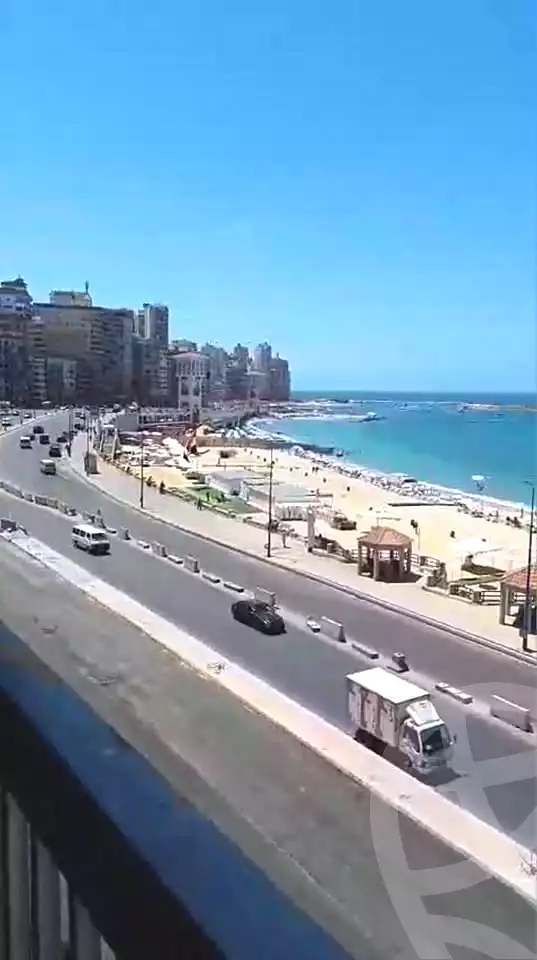https://aqarmap.com.eg/ar/listing/7033154-for-sale-alexandria-el-asafra-l-sfr-bhry-el-geish-rd