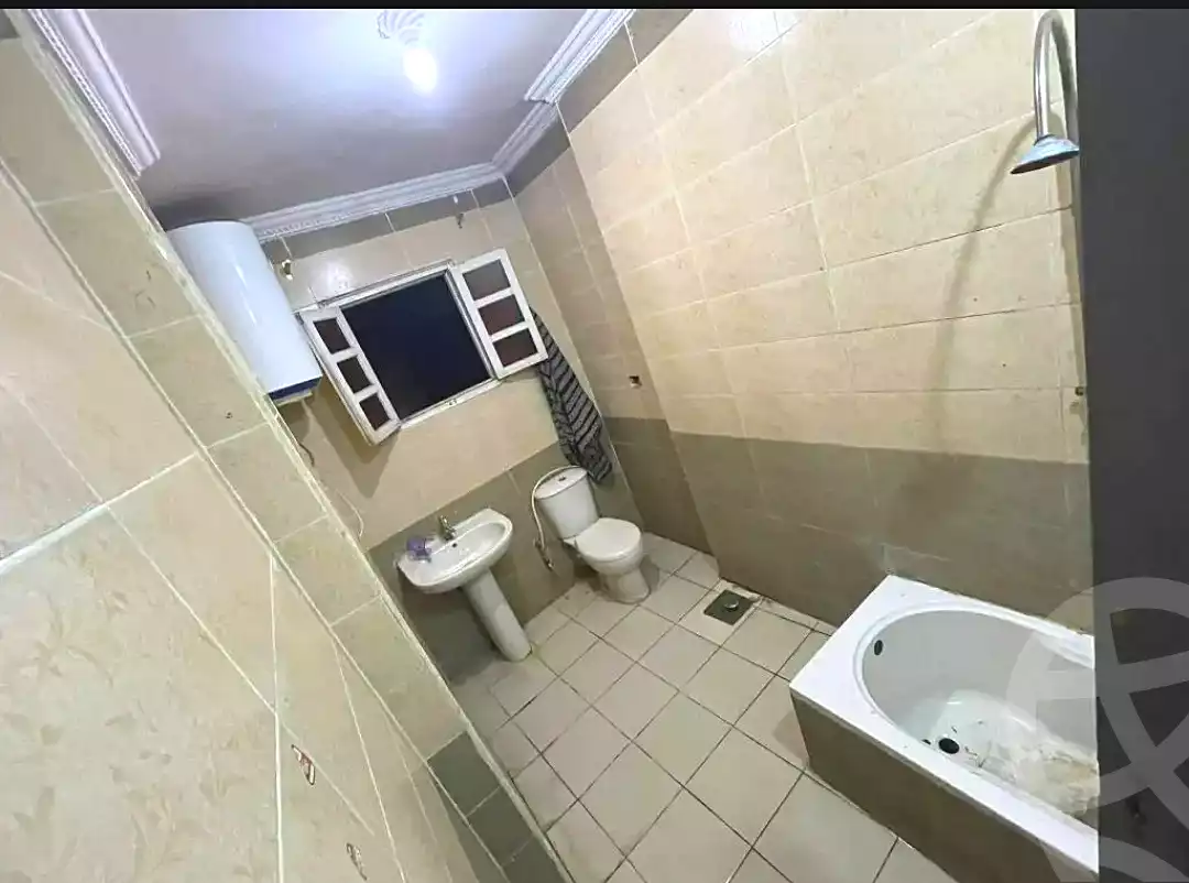 https://aqarmap.com.eg/ar/listing/7033343-for-sale-alexandria-miami-khld-bn-lwlyd