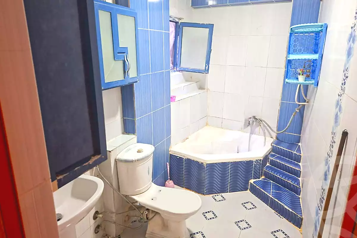 https://aqarmap.com.eg/ar/listing/7033855-for-sale-alexandria-glim-shr-bw-qyr-tryq-lhry