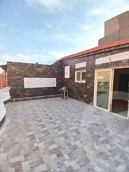https://aqarmap.com.eg/ar/listing/7033935-for-sale-alexandria-al-agamy-lbytsh-bianchiii