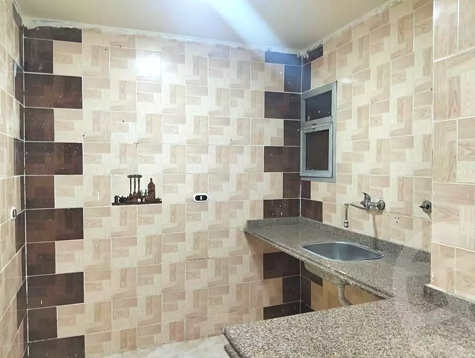 https://aqarmap.com.eg/en/listing/7035190-for-rent-alexandria-al-agamy-el-kilo-21