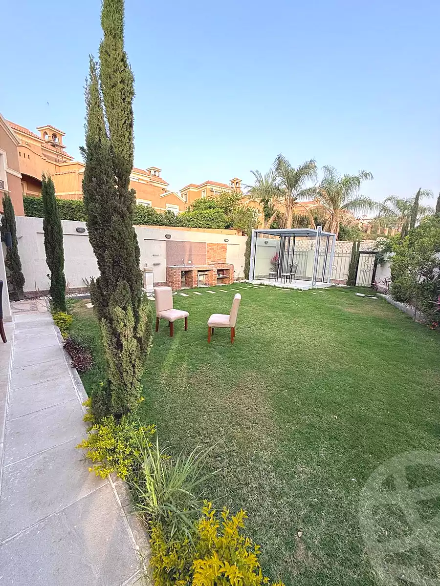 https://aqarmap.com.eg/ar/listing/7035483-for-sale-cairo-new-cairo-compounds-les-rois