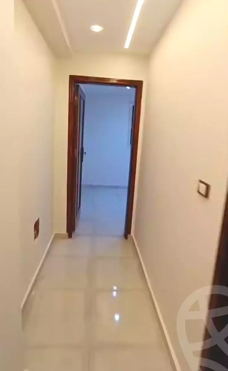 https://aqarmap.com.eg/ar/listing/7035523-for-sale-cairo-helwan-hadayek-helwan-el-eshrein-st