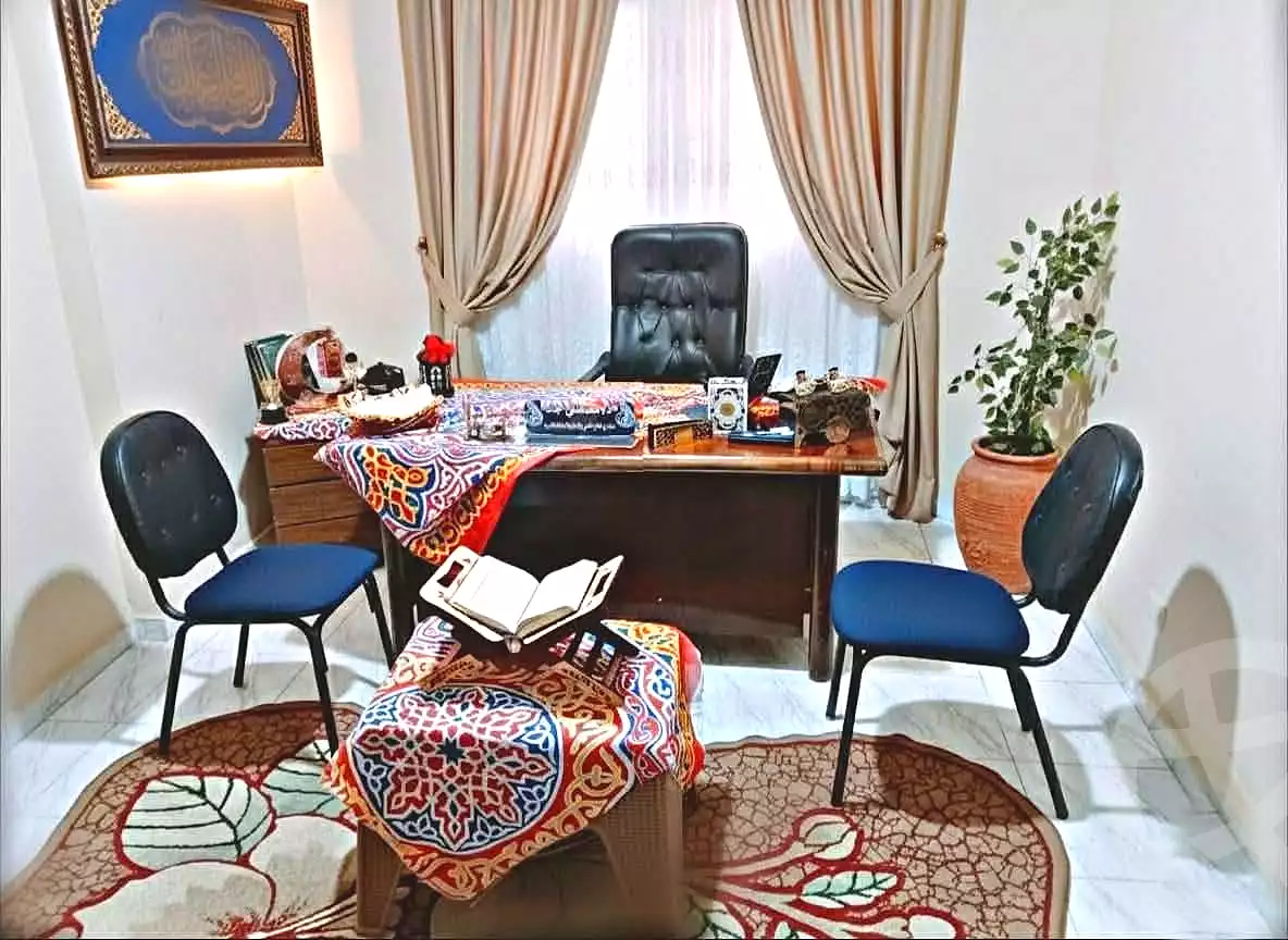 https://aqarmap.com.eg/ar/listing/7035778-for-rent-alexandria-al-agamy-bw-ywsf