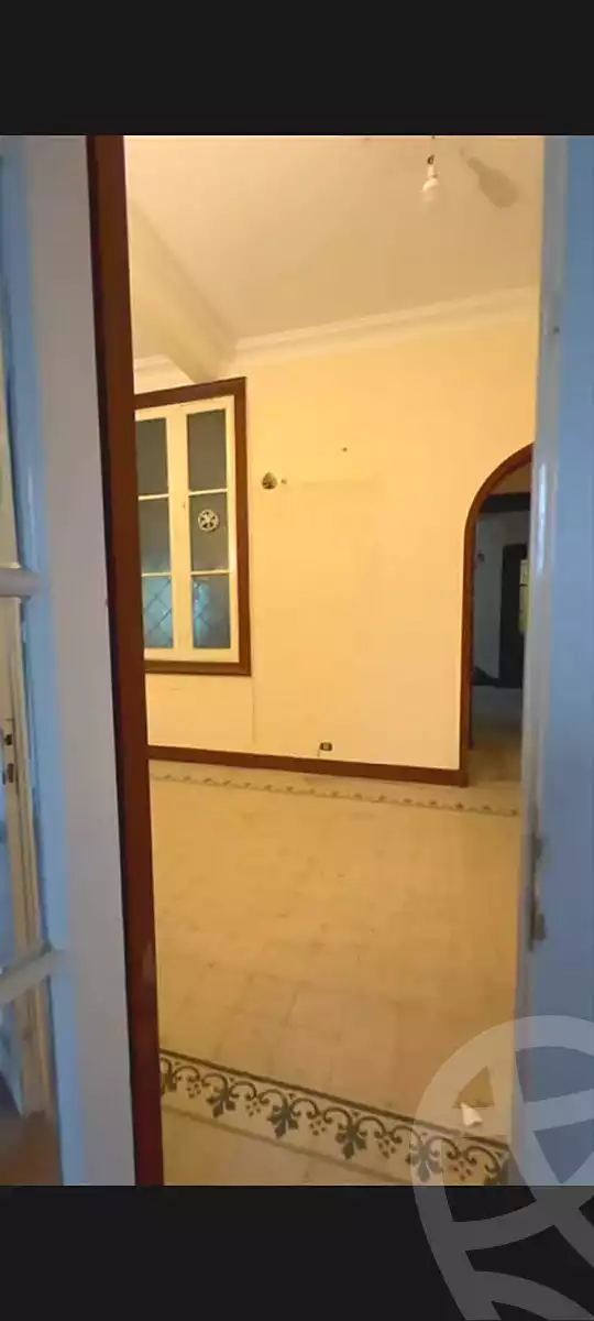 https://aqarmap.com.eg/en/listing/7035991-for-rent-cairo-downtown-kasr-el-neel-nile-corniche-st
