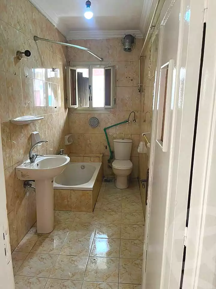 https://aqarmap.com.eg/ar/listing/7036136-for-sale-alexandria-lsywf-mostafa-kamel-st