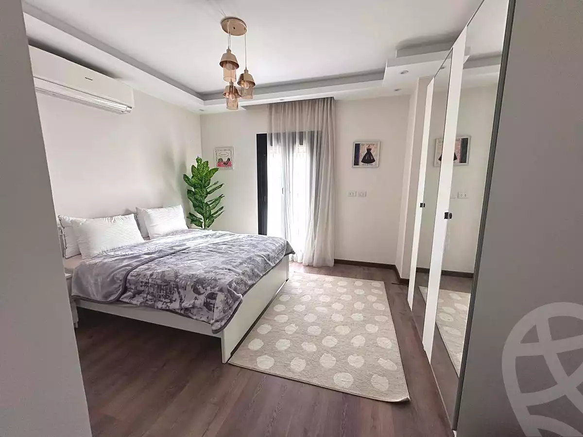 https://aqarmap.com.eg/ar/listing/7036171-for-rent-cairo-new-cairo-compounds-villette-kmbwnd-sky-kwndwz-swdyk-villette