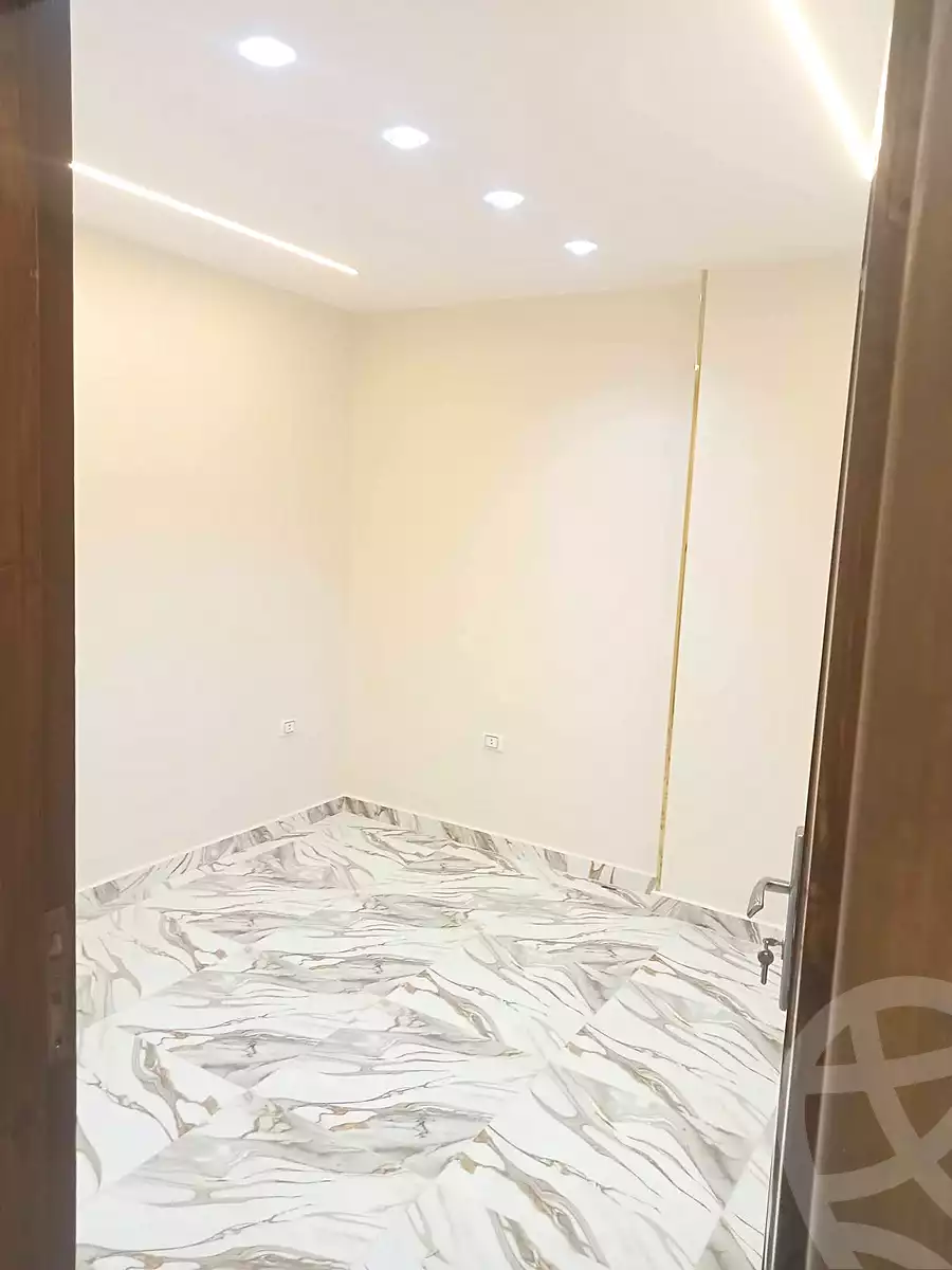 https://aqarmap.com.eg/ar/listing/7036646-for-sale-cairo-faisal-el-matbeaa-amr-ibn-al-aas-st